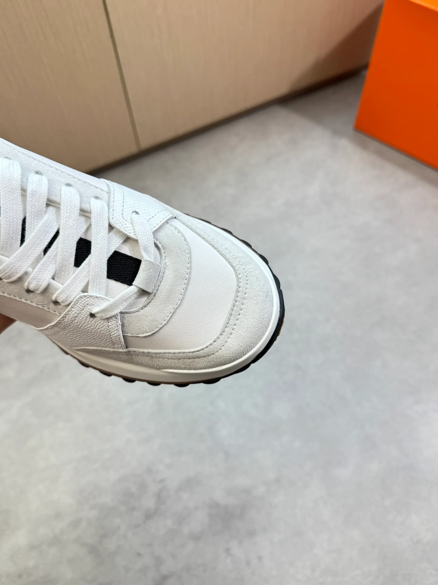 Men's shoes 💰740 [HERMES] Hermès - High-end quality original single casual sports shoes - Upper: 🔝 Nappa calfskin, palm-print cowhide, suede sheepskin leather, tongue. Heel. Brand logo webbing - Lining: brand canvas, foot pad; water-dyed cowhide - Outsole: ultra-light T men's shoes 💰U foam rubber; two-color molded outsole -Ultra-high quality control·Fine workmanship: highlighted (high-end·nobility·grade) -Size: 39-44 (38, 45, can be customized)·0118